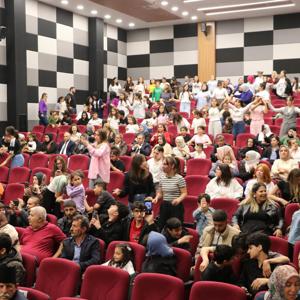 2025 Aile Yılı Kapsamında Halka Açık Olan  Aylin Demir konserini gerçekleştirdik.. - fotoğraf 12