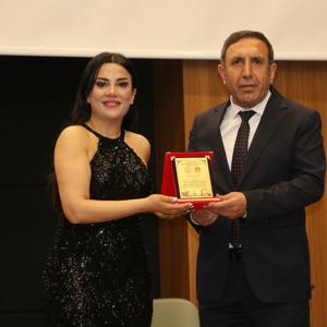 2025 Aile Yılı Kapsamında Halka Açık Olan  Aylin Demir konserini gerçekleştirdik.. - fotoğraf 2