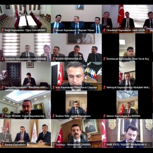 Sayın Valimiz İbrahim Akın'ın Başkanlığında İlçe Kaymakamlarımız ile 2025 Aile Yılı Kapsamında İlçelerimizdeki Çalışmalar Değerlendirildi - fotoğraf 2