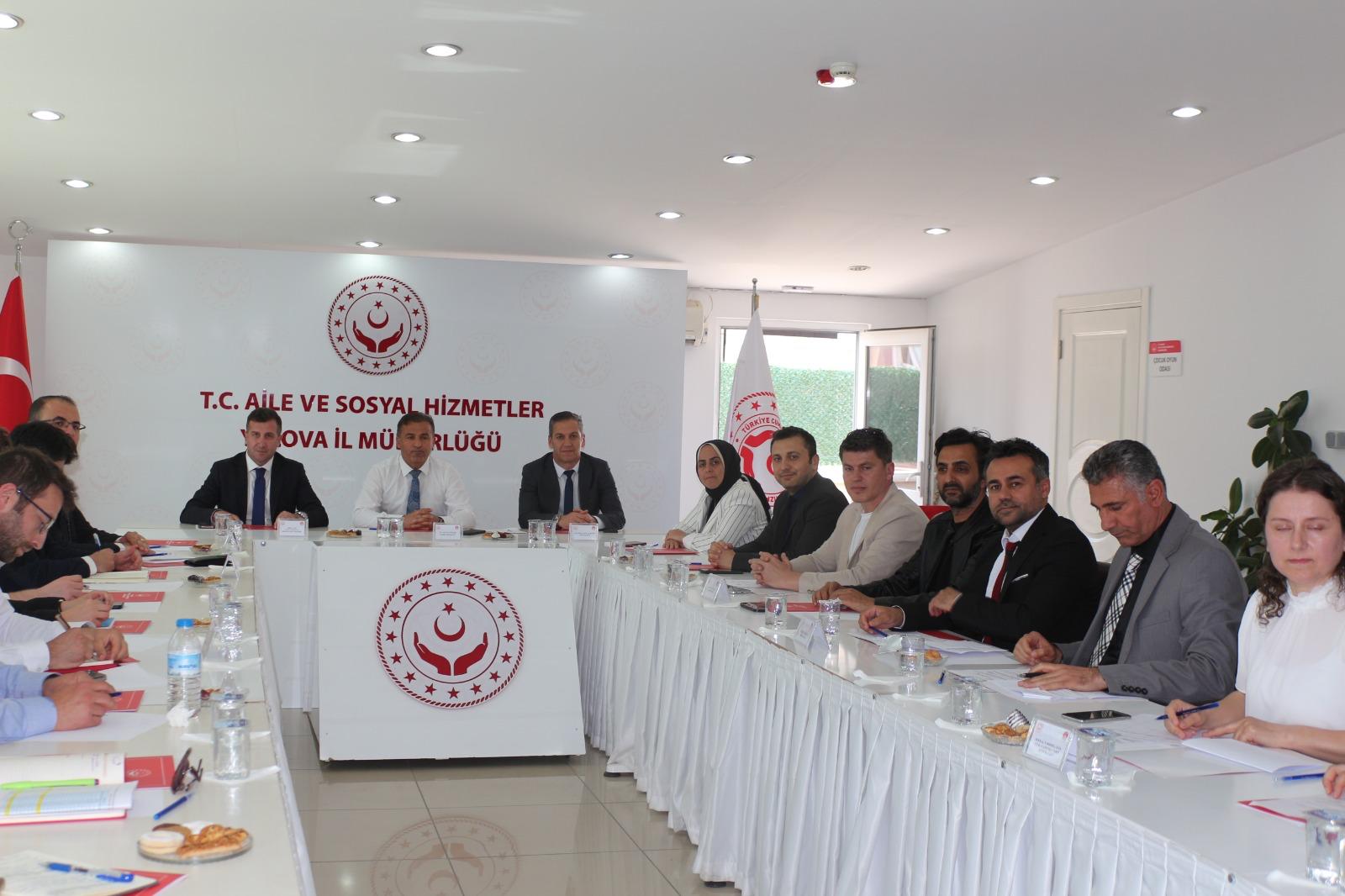 ROMAN VATANDAŞLARIN SORUNLARI MASAYA YATIRILDI