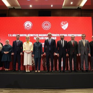 Aile ve Sosyal Hizmetler Bakanlığı ile TFF arasında iş birliği protokolü imzalandı - fotoğraf 10