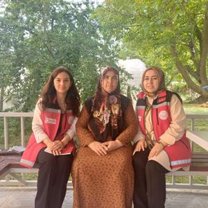 Şehit Anneleri ve Eşlerine Anneler Günü Vesilesiyle Ziyaretler Gerçekleştirildi - fotoğraf 2