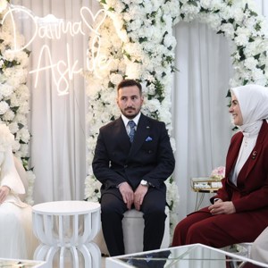 Aile ve Sosyal Hizmetler Bakanımız Göktaş, İstanbul'da kendisini sosyal medyadan davet eden gence kız istedi - fotoğraf 5