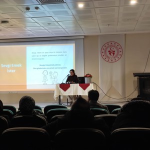 Aile Yılı kapsamında Kapadokya Öğrenci Yurdunda Evlilikte İletişim ve Sağlıklı Aile söyleşileri yapıldı. - fotoğraf 1
