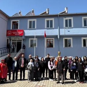 Müdürlüğümüz ve Nevşehir Milli Eğitim Müdürlüğü iş birliği protokolü kapsamında yaşlılarımız gençlerimizi buluşturmaya devam ediyoruz.  - fotoğraf 4