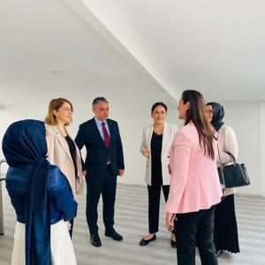 Vali Yardımcımız Sn. Serap ÖZMEN ÇETİN ve İl Müdürümüz Ömer TURAN’ ın katılımlarıyla ziyaret gerçekleştirilmiştir. 2025 Aile Yılında kadın kooperatiflerine destek çalışmalarımız sürmektedir. - fotoğraf 1