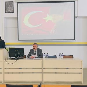 İl Müdürü Orhan Bayrak, Rekreasyon Öğrencileriyle Buluştu, Sosyal Hizmetlerde Rekreasyonun Rolü Ele Alındı - fotoğraf 1