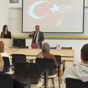 İl Müdürü Orhan Bayrak, Rekreasyon Öğrencileriyle Buluştu, Sosyal Hizmetlerde Rekreasyonun Rolü Ele Alındı - fotoğraf 9