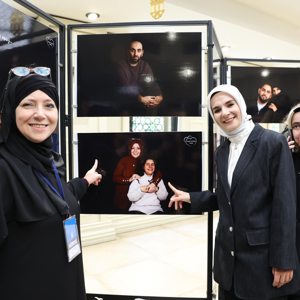 Bakanımız Sn. Mahinur ÖZDEMİR GÖKTAŞ, Valimiz Sn. Davut GÜL ve İl Müdürümüz Sn. Ömer TURAN ile  Anneler Günü kapsamında "Kalpten Kadraja" sergisinin açılışını gerçekleştirdi. - fotoğraf 3
