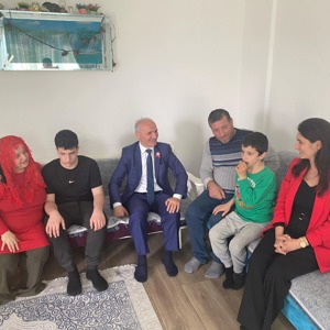Samsun’da 2 Nisan Otizm Farkındalık Günü Kapsamında Anlamlı Ziyaretler ve Etkinlikler Gerçekleştirildi - fotoğraf 10