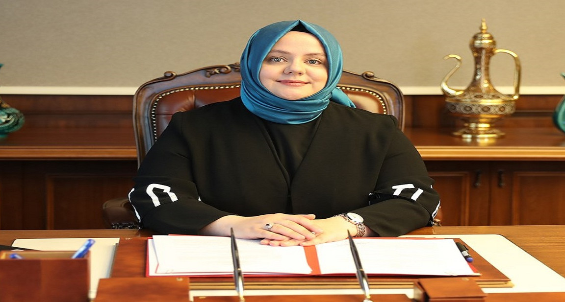 Bakan Selçuk: “Devlet korumasında yetişen 3274 gencimiz 3 Aralık 2018 itibarıyla kamu kurumlarına yerleşebilmek için tercih yapabilecek”