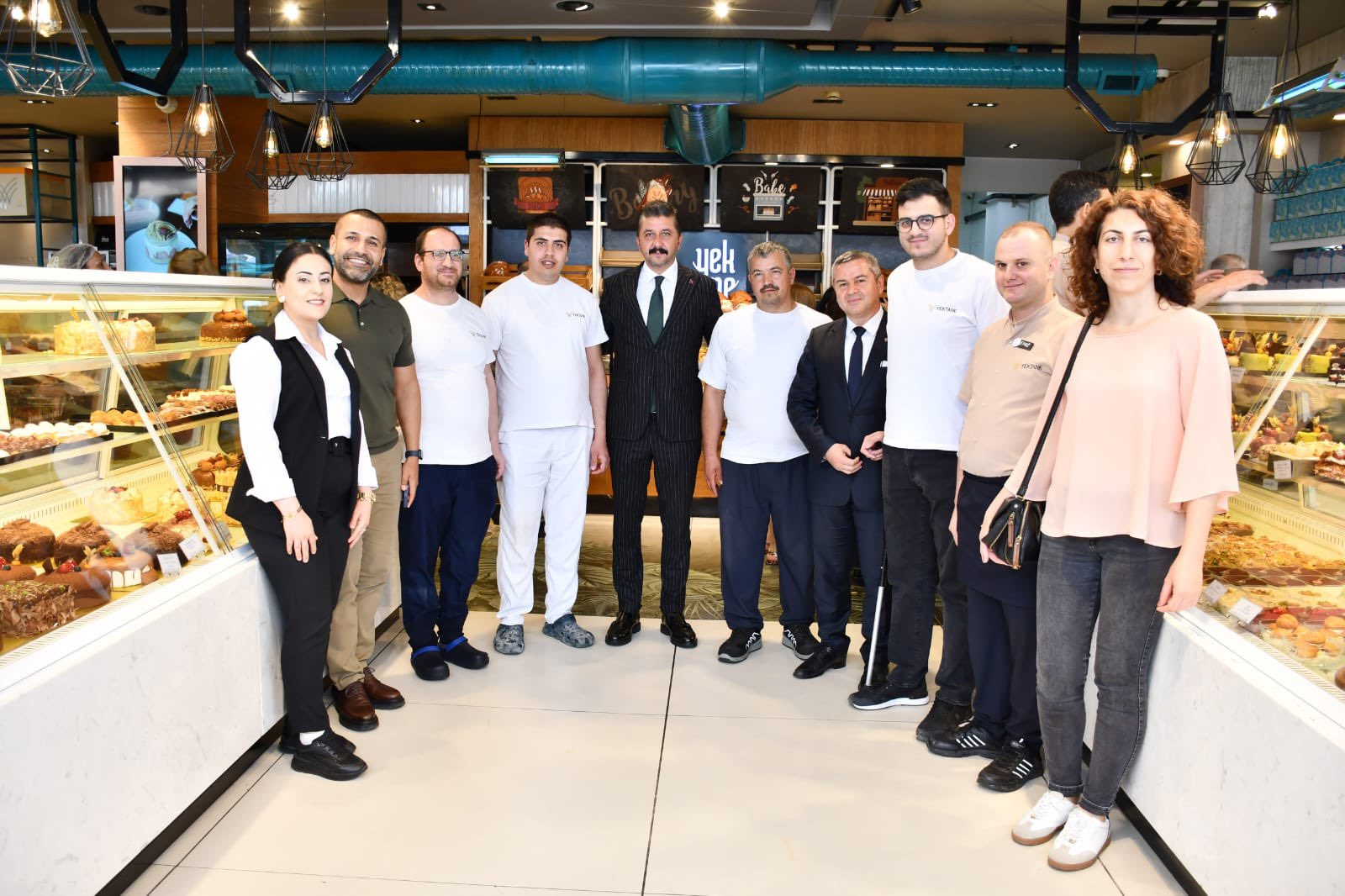 İl Müdürümüz Naci YILMAZ ve İŞKUR İl Müdürü Yunus Emre AKALIN ile birlikte 10-16 Mayıs Engelliler Haftası kapsamında Engelli İstihdamına destek olan Yektane Gıda firmasını ziyaret etti.