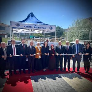 Valimizin eşi Sn. Gülden GÜL Hanımefendi ve İl Müdürümüz Sn. Ömer TURAN 'ın katılımı ile “Yılın Annesi” Ödül Töreni ve “Engelsiz Eğitim Köyü Tanıtımı” gerçekleştirildi. - fotoğraf 2
