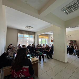 Kadına Yönelik Şiddetle Mücadele ve  Aile Yılında Erken Yaşta ve Zorla Evliliklerle Mücadele Eğitimleri Verildi. - fotoğraf 4