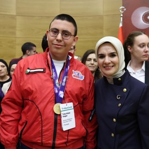 Aile ve Sosyal Hizmetler Bakanımız Göktaş, TBMM'de "Türkiye'nin Engel Tanımayanları Programı"na katıldı - fotoğraf 4