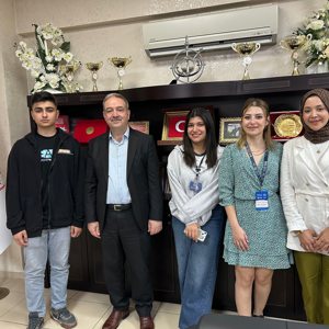 Modern Bilimler Akademisi (MBA) Senato öğrencileri - fotoğraf 1