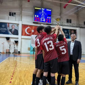 Erkek Voleybol Takımımız Türkiye Finalleri’ne Katılmaya Hak Kazandı - fotoğraf 1