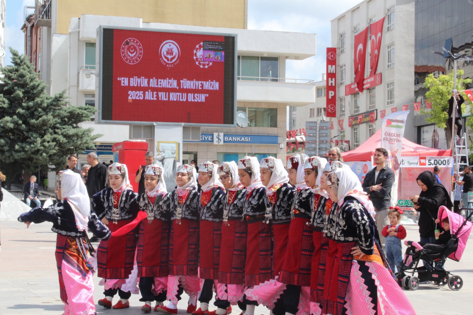 📍15 Mayıs Uluslararası Aile Günü Kortej Yürüyüşü - fotoğraf 6