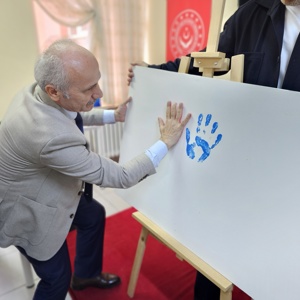 Yaşar Doğu Engelsiz Yaşam Merkezi’nde 23 Nisan Coşkusu ve Otizm Farkındalığı Bir Aradaydı - fotoğraf 13