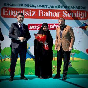 Aile Yılı kapsamında 15 Mayıs Uluslararası Aile Günü ve Engelliler Haftası münasebetiyle; Evde Bakım Hizmetinden yararlanan ailelerimizin katılımı ile "Engelsiz Bahar Şenliği" düzenlendi. - fotoğraf 3