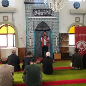 Sosyal Hizmet Merkezlerimiz tarafından ilimiz genelindeki camilerde cuma namazı öncesi koruyucu ve önceliyici hizmetlerimiz kapsamında farkındalık eğitimlerimiz devam ediyor. - fotoğraf 4