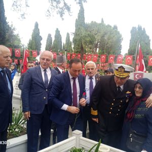 19 Mayıs Gençlik ve Spor Bayramı Etkinlikleri Kapsamında  Şehitlik Ziyareti Gerçekleştirildi - fotoğraf 4