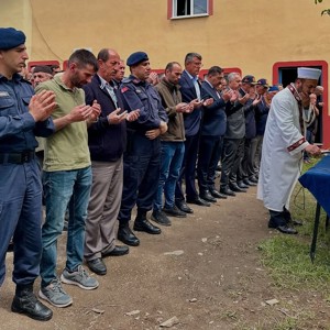 Aziz Şehidimiz Jandarma Er Birol Açıkgöz’ün Babası Mehmet Açıkgöz Amcamızı Ebediyete Uğurladık - fotoğraf 4