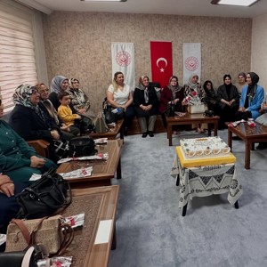 Aziz Şehitlerimizin ve Gazilerimizin Kıymetleri Anneleri ve Eşleri için Anneler Günü Etkinliği  - fotoğraf 7