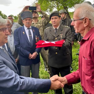 Kıbrıs Gazimiz Ahmet Türkmenoğlu Ebediyete Uğurlandı - fotoğraf 4