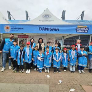Samsun’da Çocuklar İçin Renkli ve Bilgilendirici Bir Gün: Çocuk Maratonu ve Festivali’nde İl Müdürlüğü Standı Yoğun İlgi Gördü - fotoğraf 2