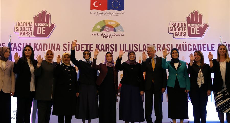 Bakan Ramazanoğlu: Kadına Şiddete karşı farkındalık ve duyarlılığı artıracağız.