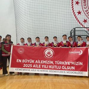 Gümüşhane’de Halk Oyunlarıyla “2025 Aile Yılı”na Güzel Bir Vurgu - fotoğraf 2
