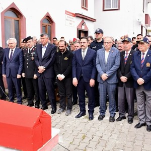 Gazimiz Kemal Kırkbeş Askeri Törenle Ebediyete Uğurlandı  - fotoğraf 1