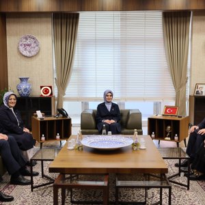 Aile ve Sosyal Hizmetler Bakanımız Sayın Mahinur Özdemir Göktaş, Kütahya Valiliğini Ziyaret Etti - fotoğraf 2