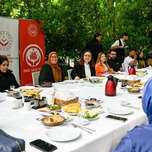 "Evlenecek Gençlerin Desteklenmesi" Projesi Kapsamında Kahvaltı Programı Düzenlendi - fotoğraf 9
