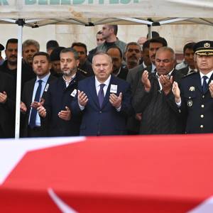 Şehit J.İs.Asb.II.Kad.Kd.Bçvş. Hüseyin Uzun için uğurlama töreni düzenlendi. - fotoğraf 1
