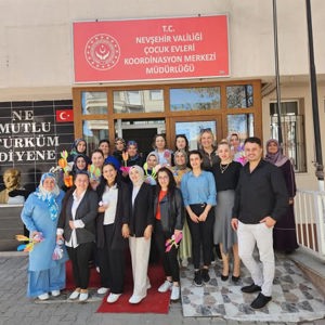 Annelik bir çocuğu karnında taşımak değildir - fotoğraf 2