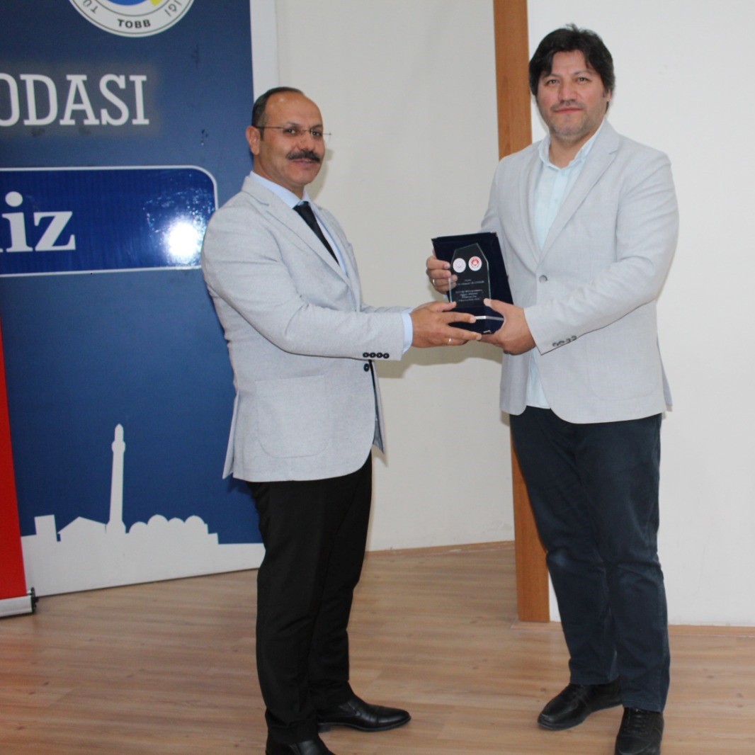 📌 “Türkiye Aile Değerleri Üzerine Analizler” Söyleşisi Gerçekleştirildi! - fotoğraf 8