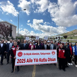 15 Mayıs Dünya Aile Günü kortej Yürüyüşümüzü Gerçekleştirildi - fotoğraf 1