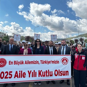 15 Mayıs Dünya Aile Günü kortej Yürüyüşümüzü Gerçekleştirildi - fotoğraf 5