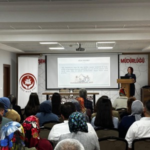 “2025 yılı Türkiye Aile Yılı Söyleşileri” kapsamında “Aile Eğitimi" Programı Düzenlendi - fotoğraf 4
