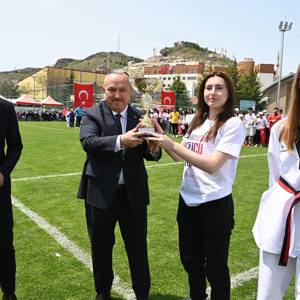 19 Mayıs Atatürk’ü Anma Gençlik ve Spor Bayramı Kutlu Olsun  - fotoğraf 1