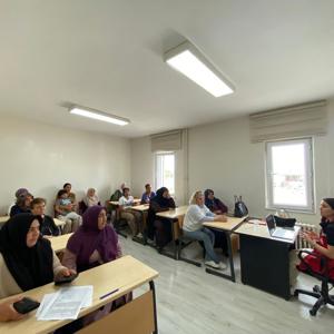 Kadına Yönelik Şiddetle Mücadele ve Erken Yaşta ve Zorla Evliliklerle Mücadele Eğitimleri Verildi. - fotoğraf 3