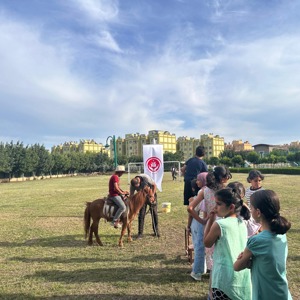 ADANA’DA AİLE FESTİVALİ: ‘BİZ BÜYÜK BİR AİLEYİZ’ SLOGANIYLA NESİLLER BULUŞTU - fotoğraf 7