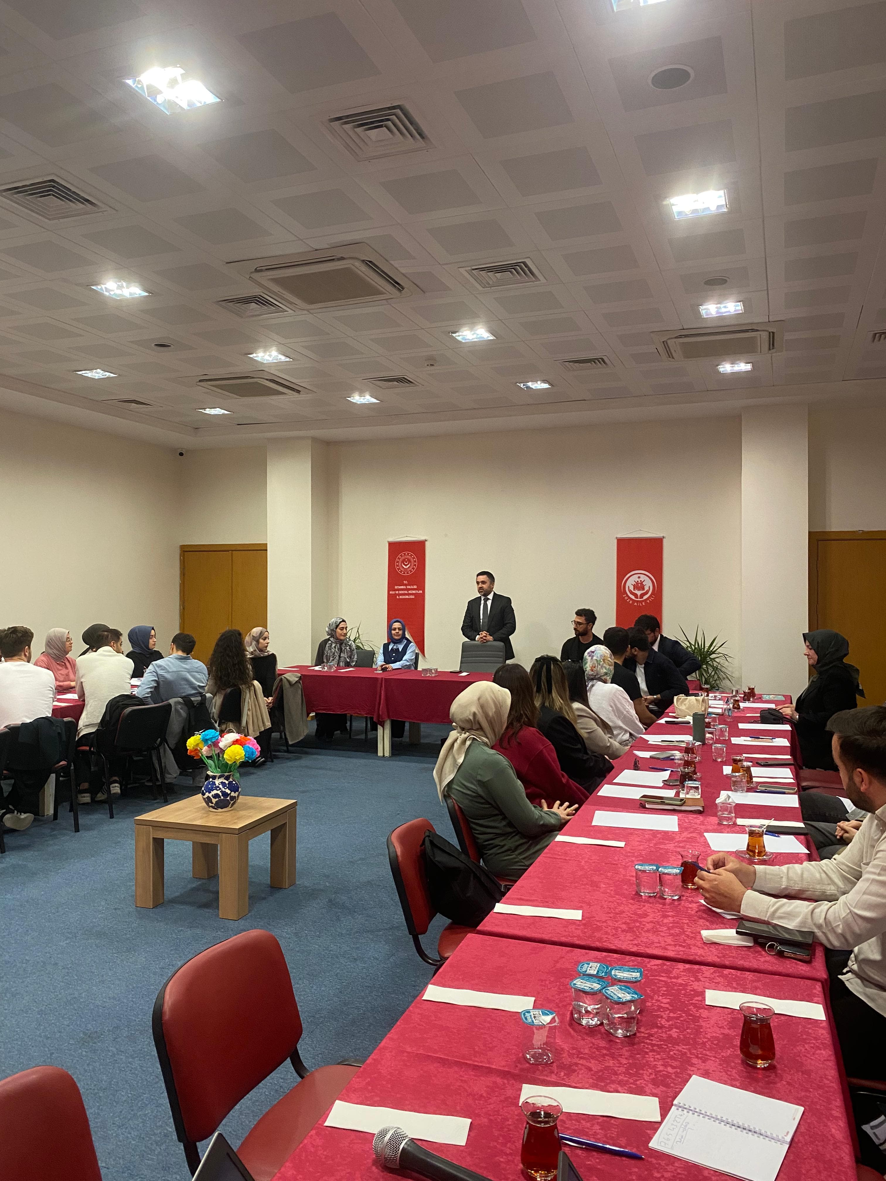 Psikolojik İlk Yardım ve Yas Eğitimi: Avrupa Yakası 1. Grup Şehit Gazi Birimi Ev Sahipliğinde Gerçekleşti