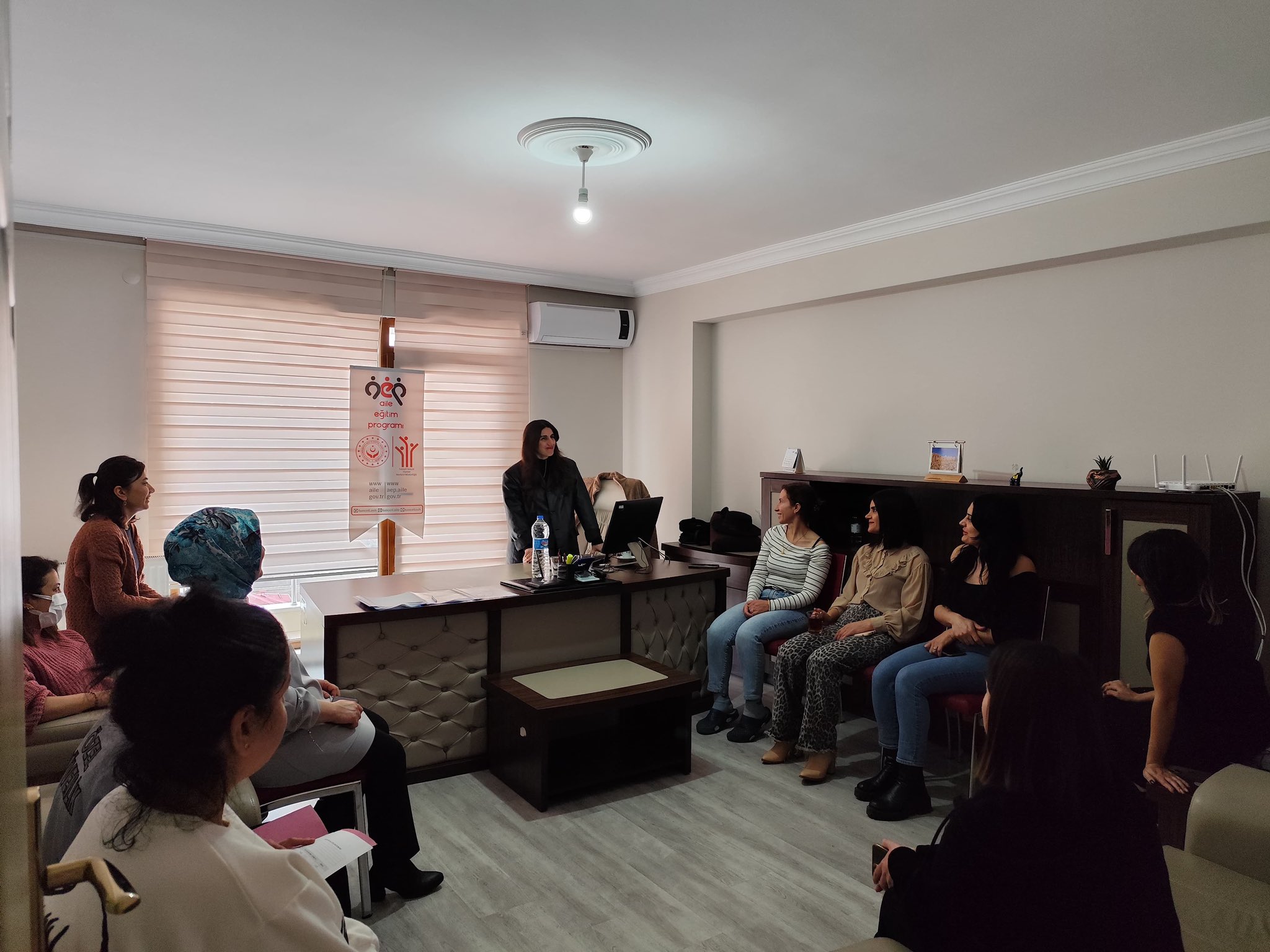 Sosyal Hizmet Merkezi Eğitim ve Danışmanlık Birimi tarafından, İl Müdürlüğümüze bağlı kuruluş personeline #AileYılı kapsamında “Evlilik ve Aile Hayatı” konulu eğitim düzenlenmiştir.