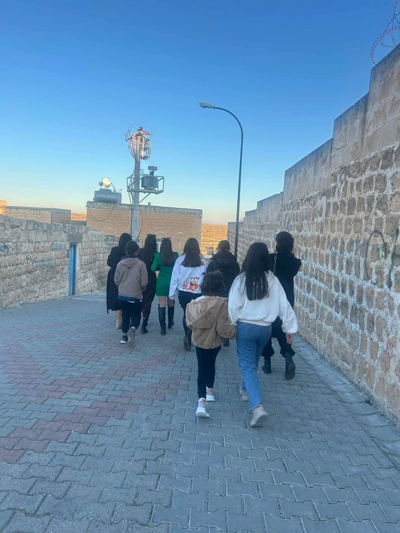 Çocuk Evlerimizde kalan çocuklarımızın katılımıyla Aile Yılı kapsamında Mardin ilimize gezi düzenlenmiştir.