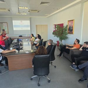 Aile Yılında “Koruyucu Aile Hizmeti Tanıtımı” ile “Okul Aile” konulu eğitim gerçekleşti. - fotoğraf 1