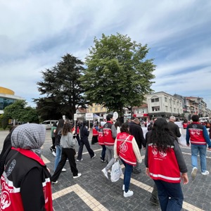 15 Mayıs Uluslararası Aile Haftası Münasebetiyle Kortej Yürüyüşü Gerçekleştirildi. - fotoğraf 8