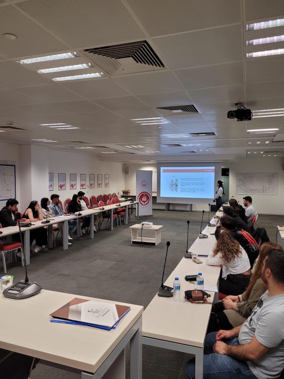 2025 Aile Yılı Kapsamında Genç Çiftlere Evlilik Öncesi Eğitim Programı Vermeye Devam Ediyoruz.